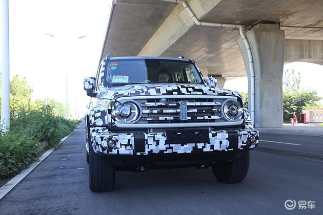 非承载式车身结构 WEY坦克300硬派SUV谍照曝光