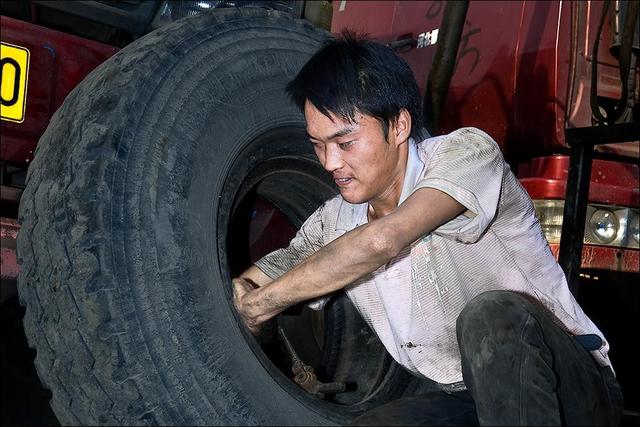 腾飞聊聊,美国人自己修车是家常便饭 为啥国内就不行?