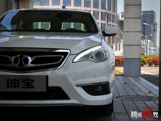 腾讯抢先试驾北汽绅宝萨博的气息犹在
