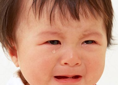 压制孩子哭泣百害而无一利