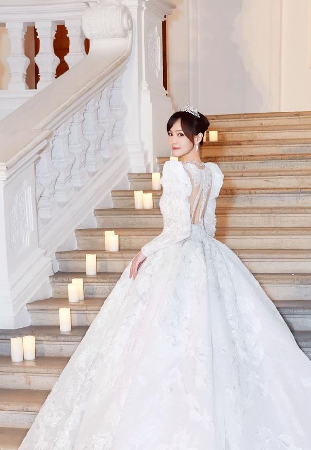 唐嫣婚礼上的四件礼服一件比一件豪