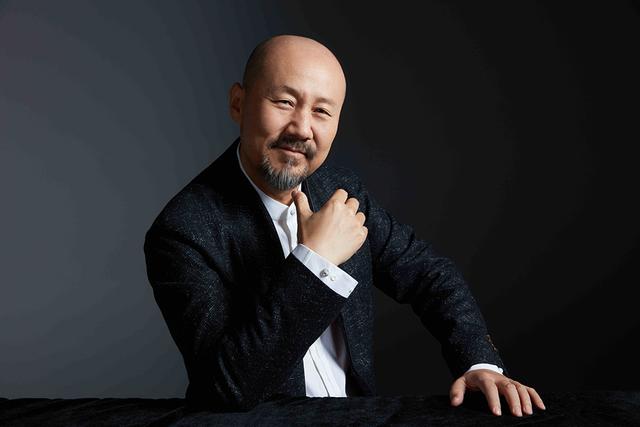 腾格尔新歌发布《燕子回来了》让心灵有假期