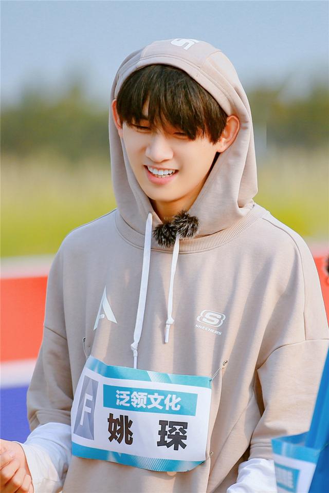 《创造营》人气学员姚琛 唱跳俱佳顺利进入第三阶段