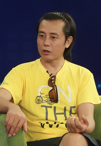 刘文:与公路恋爱 与车轮对话