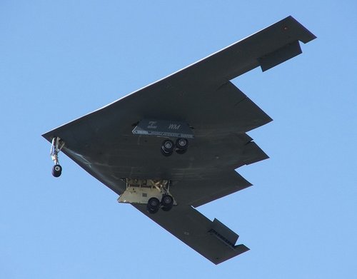 几种新型的红外/雷达复合隐身材料