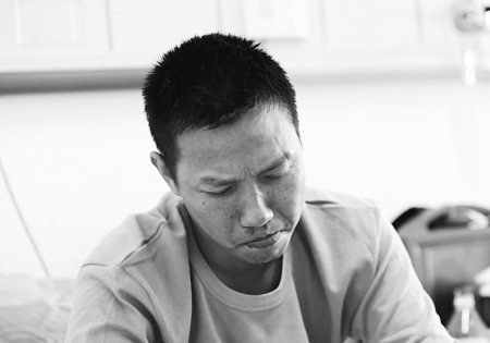 中毒司机王勇一度没有了脉搏,经过抢救脱离了生命危险