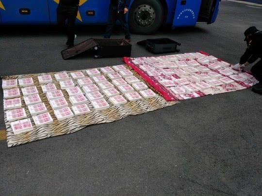 广元现无人认领神秘行李箱打开后竟是400万现金