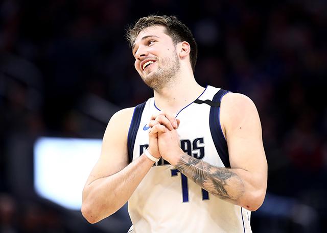 圆桌会议:赛季半程燎火烽烟 论成败评优劣_nba中国官方网站