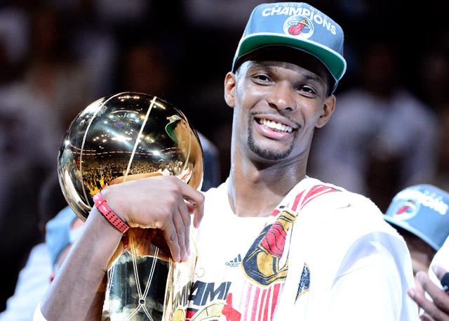 热火退役波什球衣