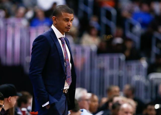 曝太阳已解雇厄尔-沃特森 助教将暂代主帅