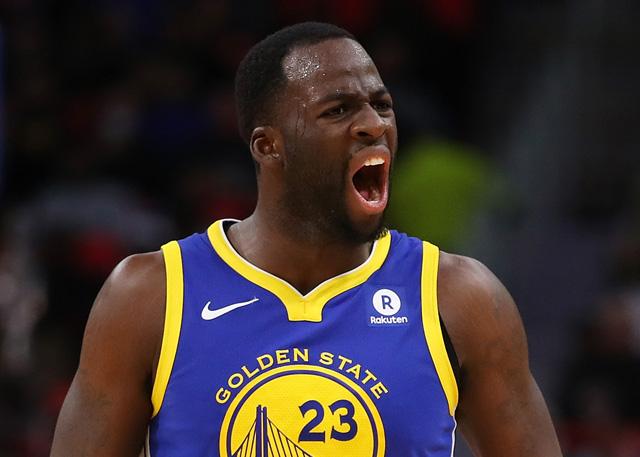 右肩酸痛 格林可能缺席明日跟小牛的比赛_nba中国官方网站