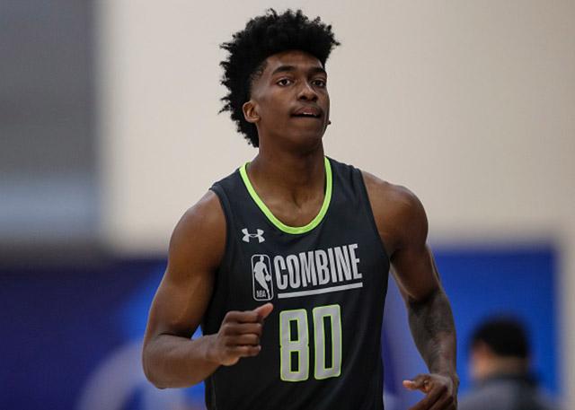 快船48顺位新秀特伦斯曼选秀报告补充体侧数据和相关评价