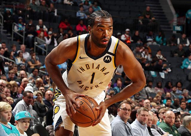 单节17分半场30分 沃伦扛旗飙分创赛季新高