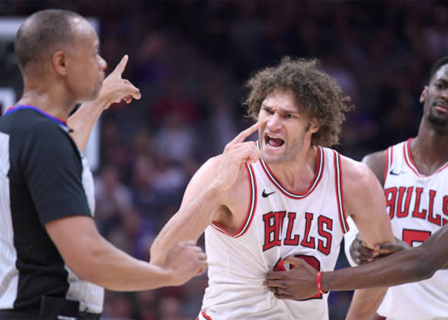 小洛佩兹:自己反应温和 不解为何被吹技犯