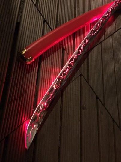 日本网友自制《甲铁城》的"卡巴内剑"