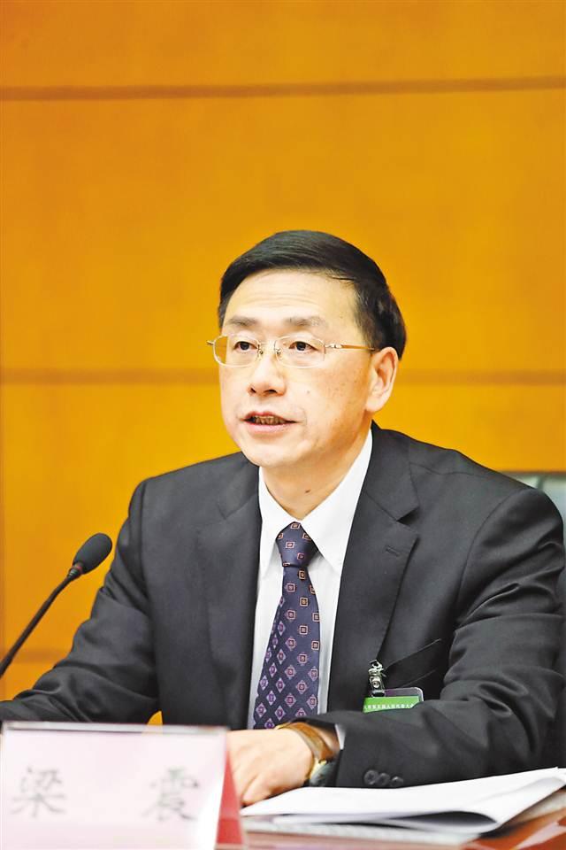 主任陈金山市人大代表,两江新区党工委副书记,管委会常务副主任汤宗伟