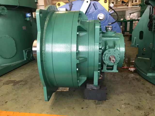 重齿公司板喂机减速机成果研制