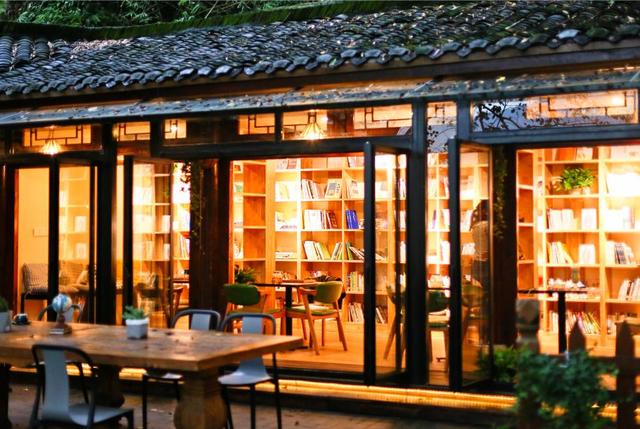 北碚:领略"雅舍"风华 梁实秋纪念馆·雅舍书院今日开院