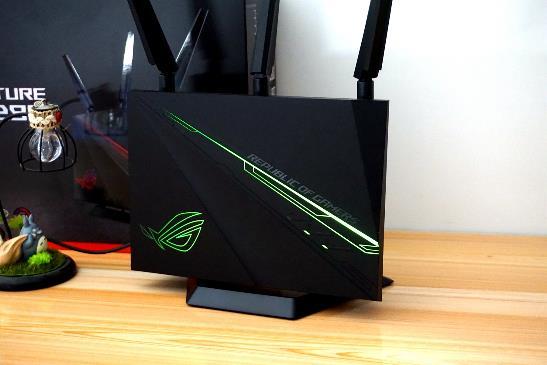 内置UU加速的电竞路由力作，ROG GT-AC2900 