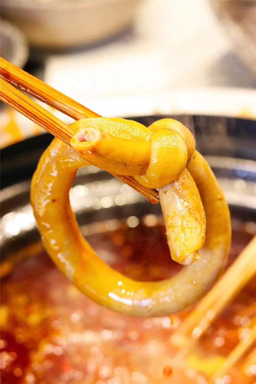 来九街吃一段巴巴适适的冒节子润一下