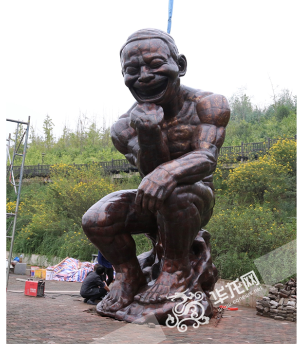 据介绍,《重庆思想者》是由著名艺术家岳敏君创作,该作品借鉴了艺术史