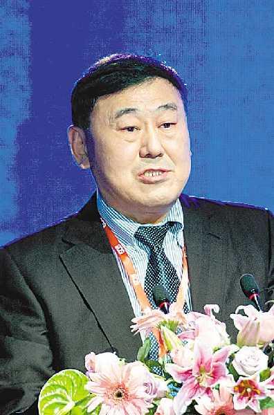 重庆城投集团董事长李明透露,未来的新建大桥上,不仅在桥面,甚至有