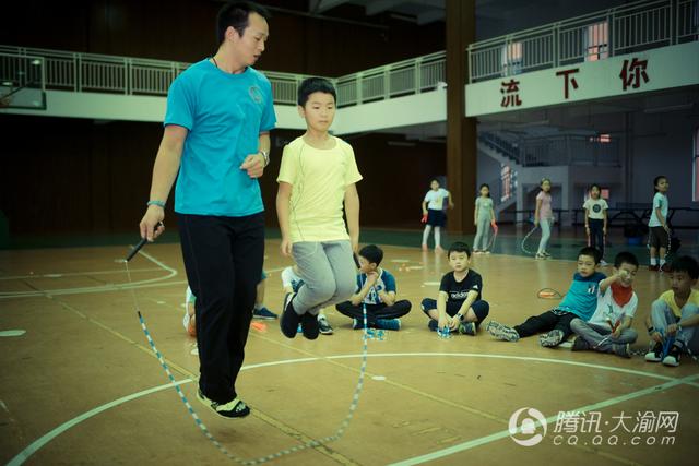 今天是啥情况重仓拟合跌一个多点最终结果还涨了一个多点。咋感觉那么不真实呢？我华体会- 华体会体育官网- 体育APP下载