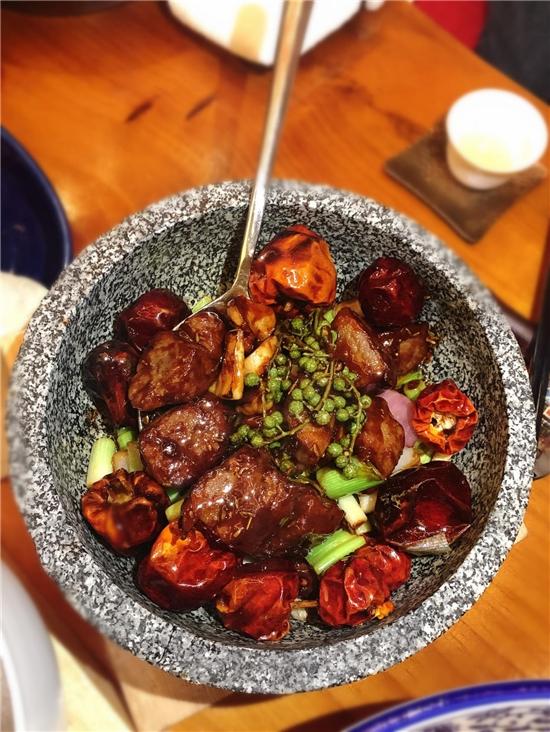 凭借极致传统中国味 “长安壹号”俘获山城食客刁钻舌尖