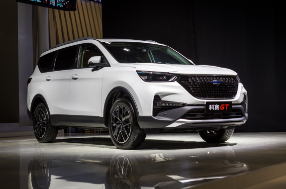 2019上海车展,智慧大空间五座精品suv长安欧尚x7正式亮相