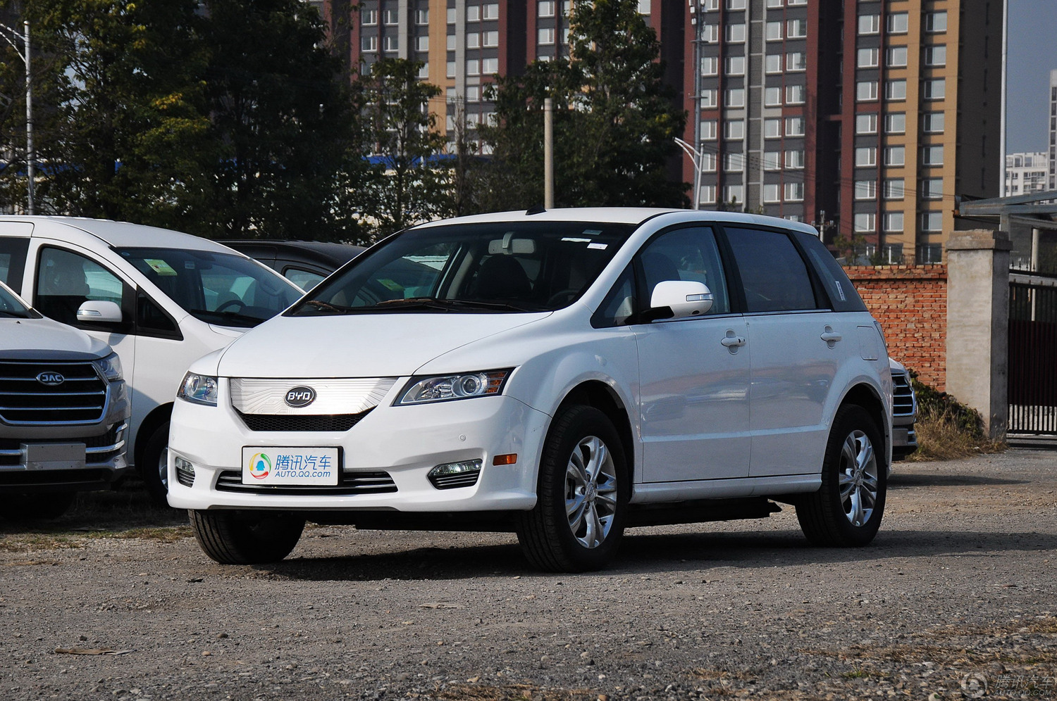 比亚迪e6外观比亚迪e6内饰比亚迪e6细节更多详情请咨询相关经销商经销