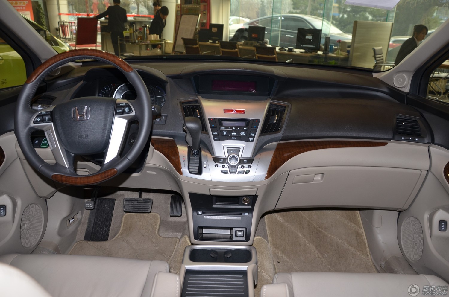 2013款 奥德赛 2.4 运动版