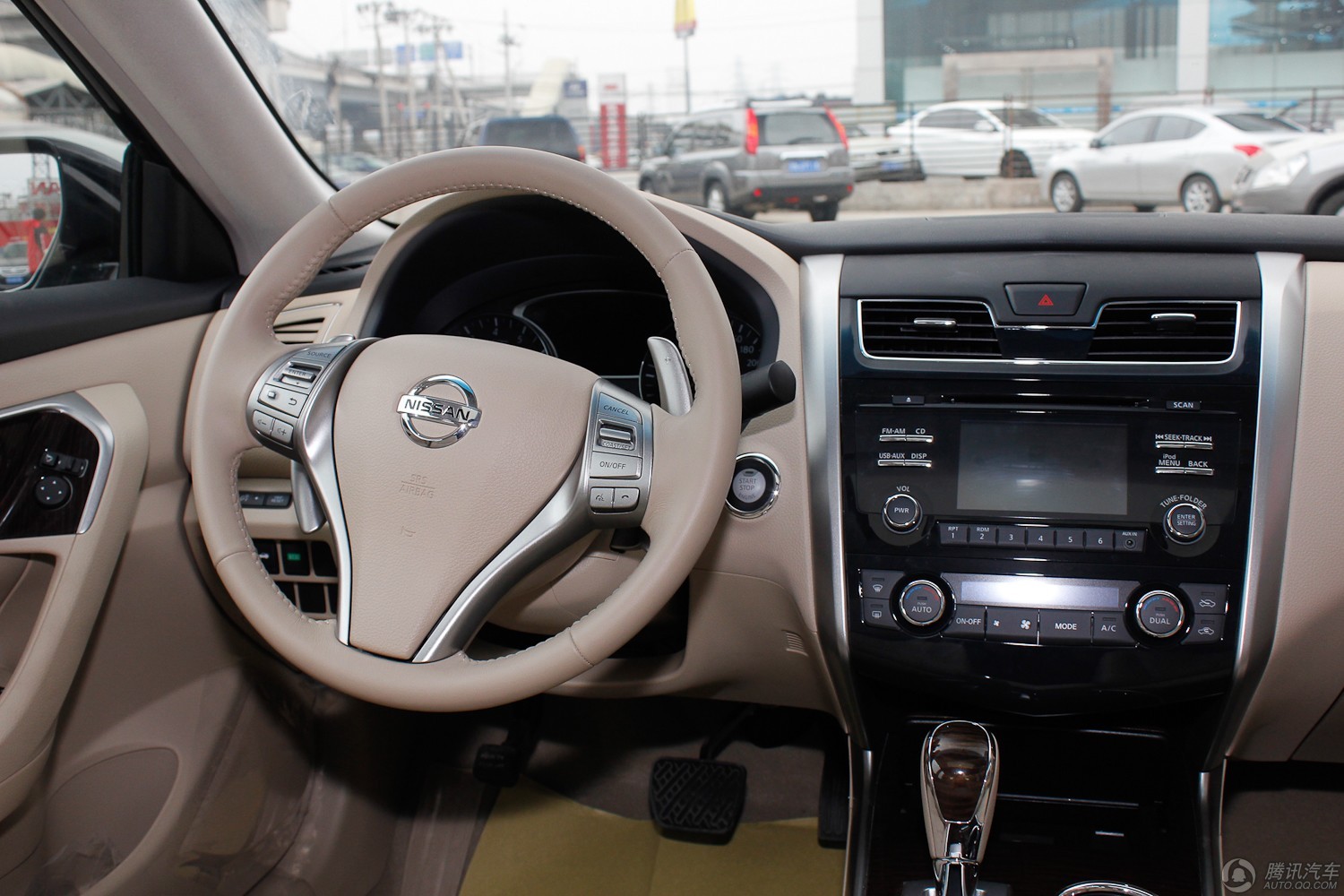 [腾讯行情]兰州 2014款日产天籁降1.6万元