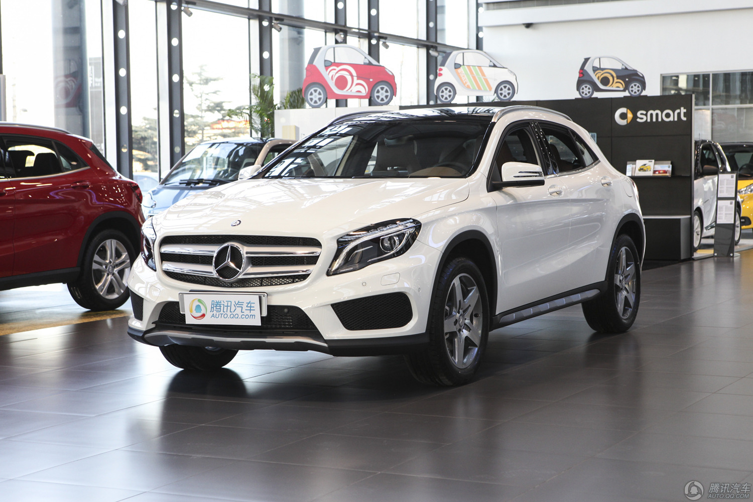 奔驰gla级进口最高优惠995万元