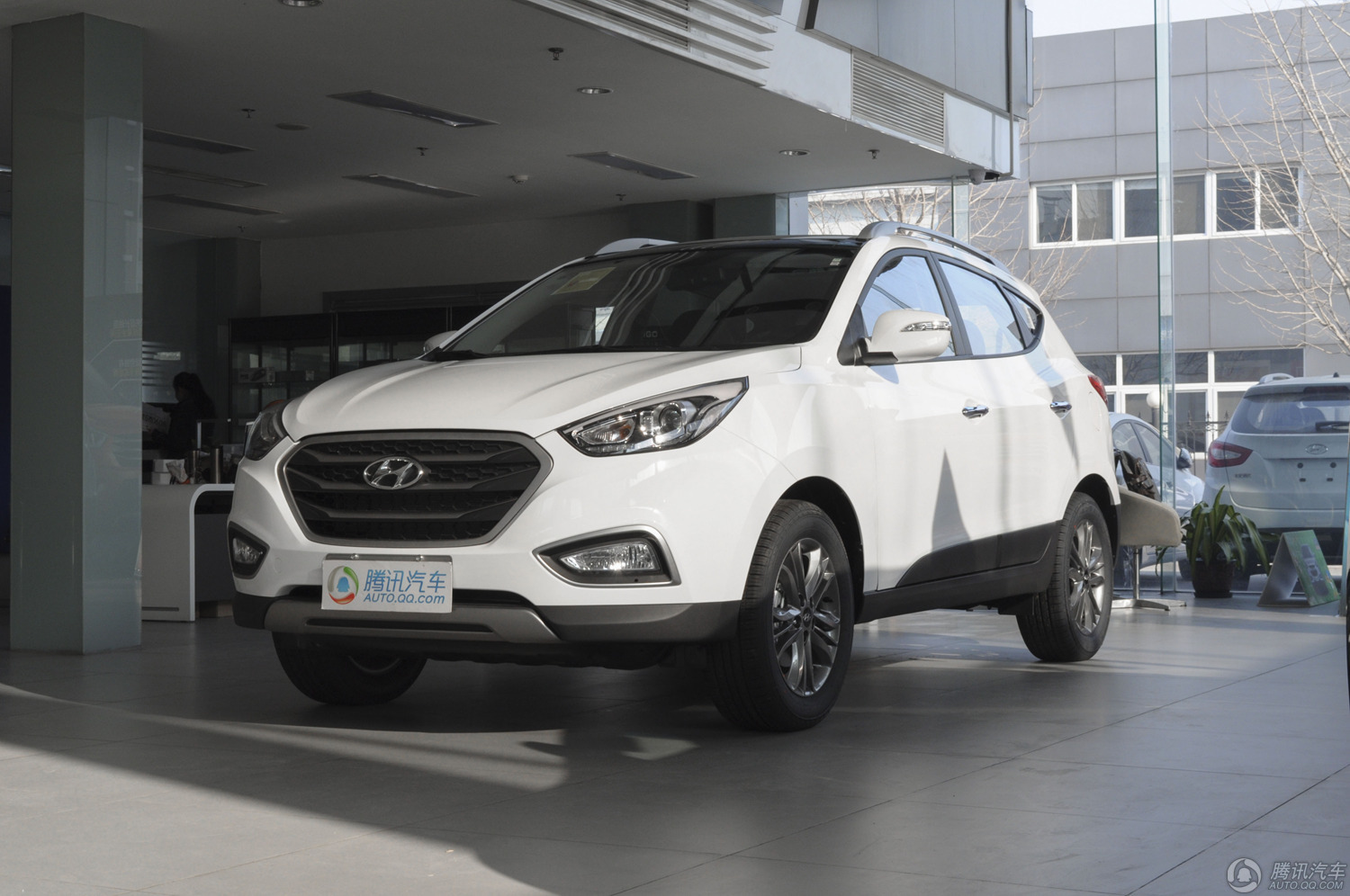 参数配置              车友点评   油耗北京现代ix35 全国最低价:10.