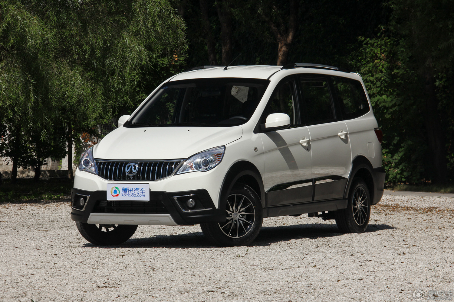 [腾讯行情]上海 北汽威旺m30最高优惠0.15万元_汽车_腾讯网