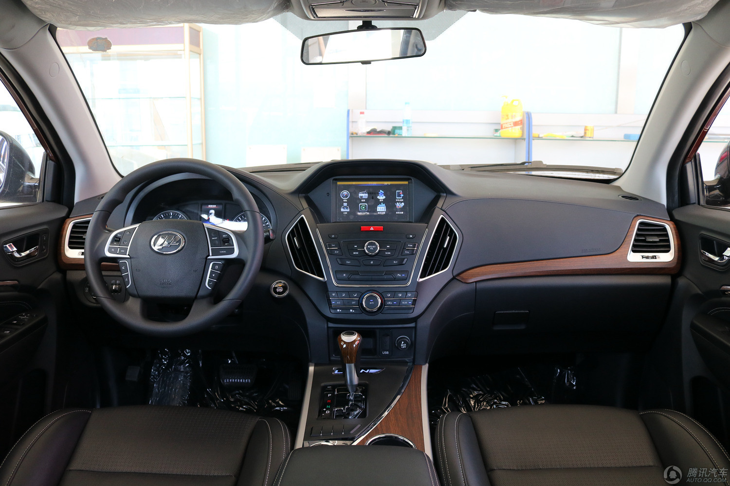 力帆x80内饰