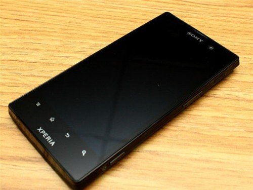 时尚气息双核机 索尼lt28i心动价2150元