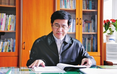 名校校长郭雄： 父母做好五件事 孩子就会有后劲