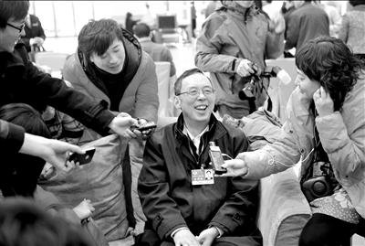 南科大校长朱清时：可能尝试自授研究生学位