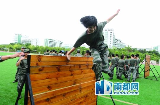 原学生集体… 天河拟开专线服务外国语学校师生出行 江门陈白沙中学应