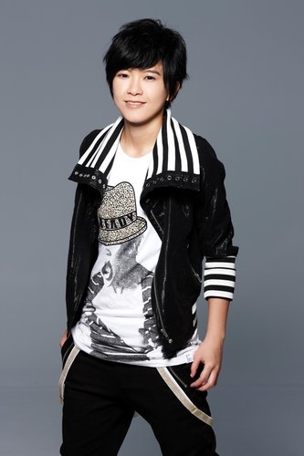 "超级偶像"冠军要与《名师高徒》任烨单挑