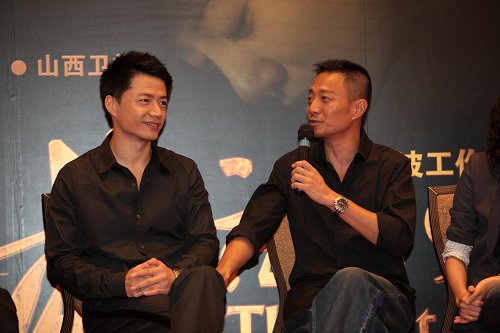 《最后的99天》热播 拍吻戏段奕宏磕破车晓嘴唇