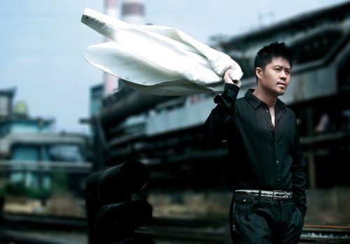 铃声天王张振宇进"康熙" 演绎《跟着幸福走》