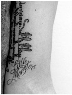 lady gaga新纹身图案曝光 称歌迷为小怪物(图)