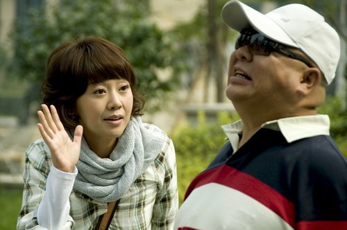 《张小五的春天》热播 "灰姑娘"闫妮变潮女