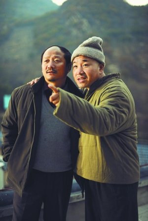 谢广坤(左)和刘能互掐的对手戏,一直是"乡村爱情"系列剧的最大看点.