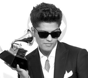 布鲁诺·玛斯谈获最佳歌手:地狱般生活换来成功