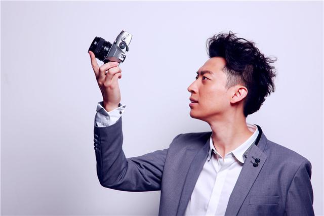 《暗黑者2》为考生谋福利 曲少石献高考寄语