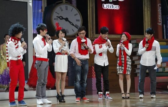 何炅力邀闫肃上节目 卫视间追求双赢渐成格局