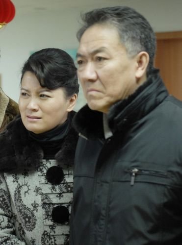 《老严有女》江苏热播 李幼斌"试试"演喜剧